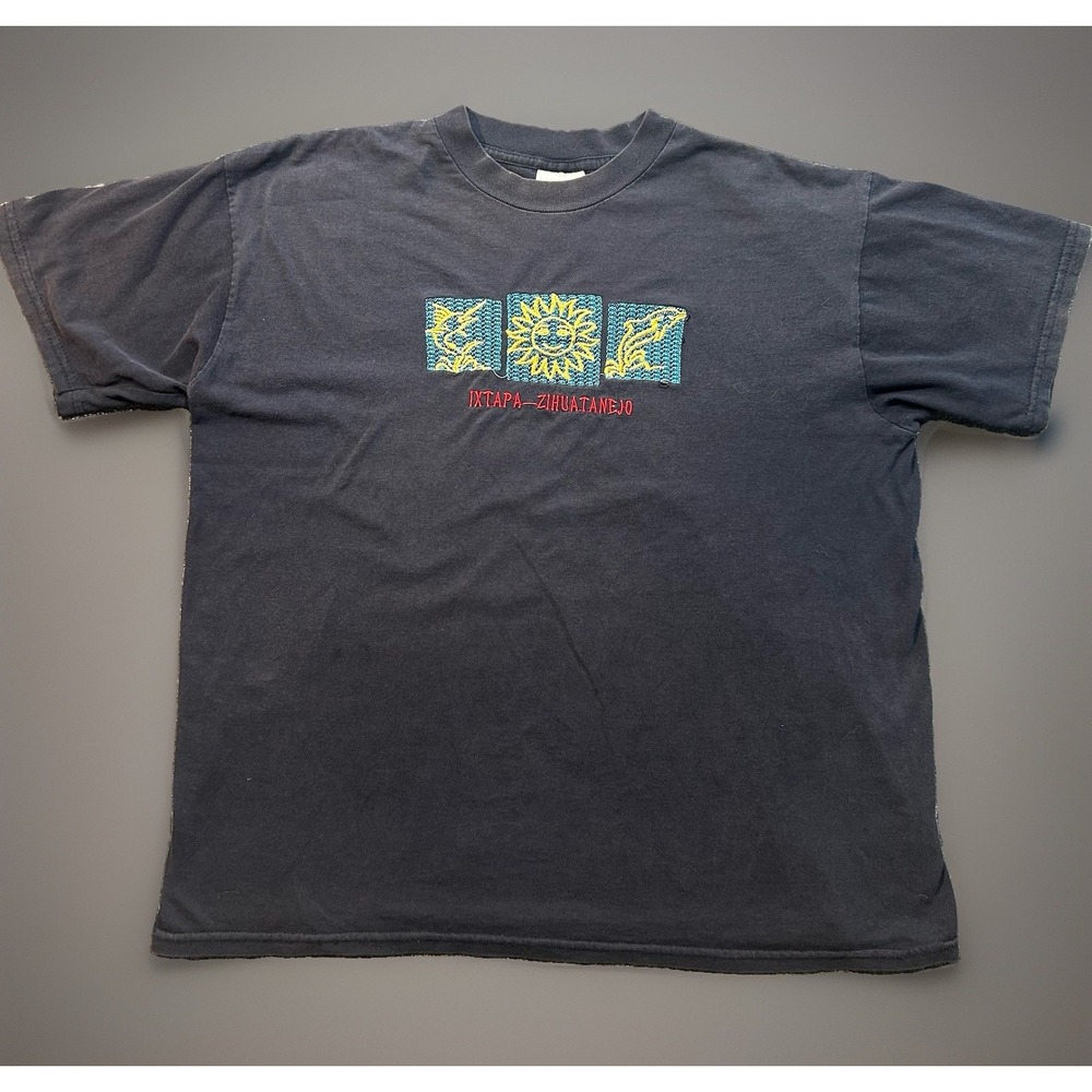 Vintage 90s La Playa Classics Ixtapa Zihuatanejo Mexico Embroidered T Shirt XL